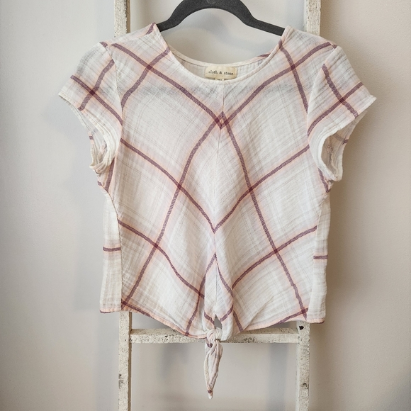 cloth & stone Tops - Cloth & Stone small short sleeve Mina front tie gauze plaid top